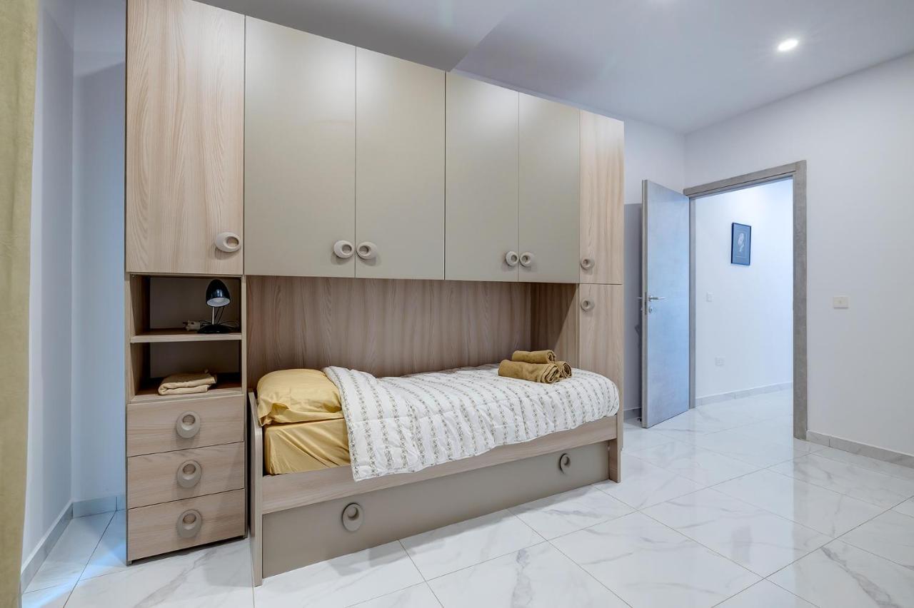 Modern Family Holiday Retreat In Gzira Sliema Buitenkant foto