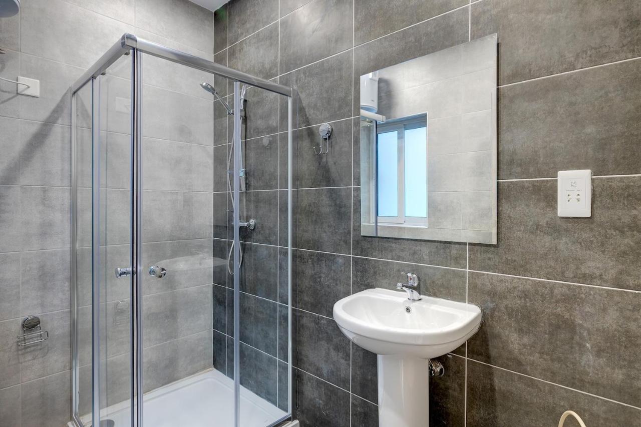 Modern Family Holiday Retreat In Gzira Sliema Buitenkant foto